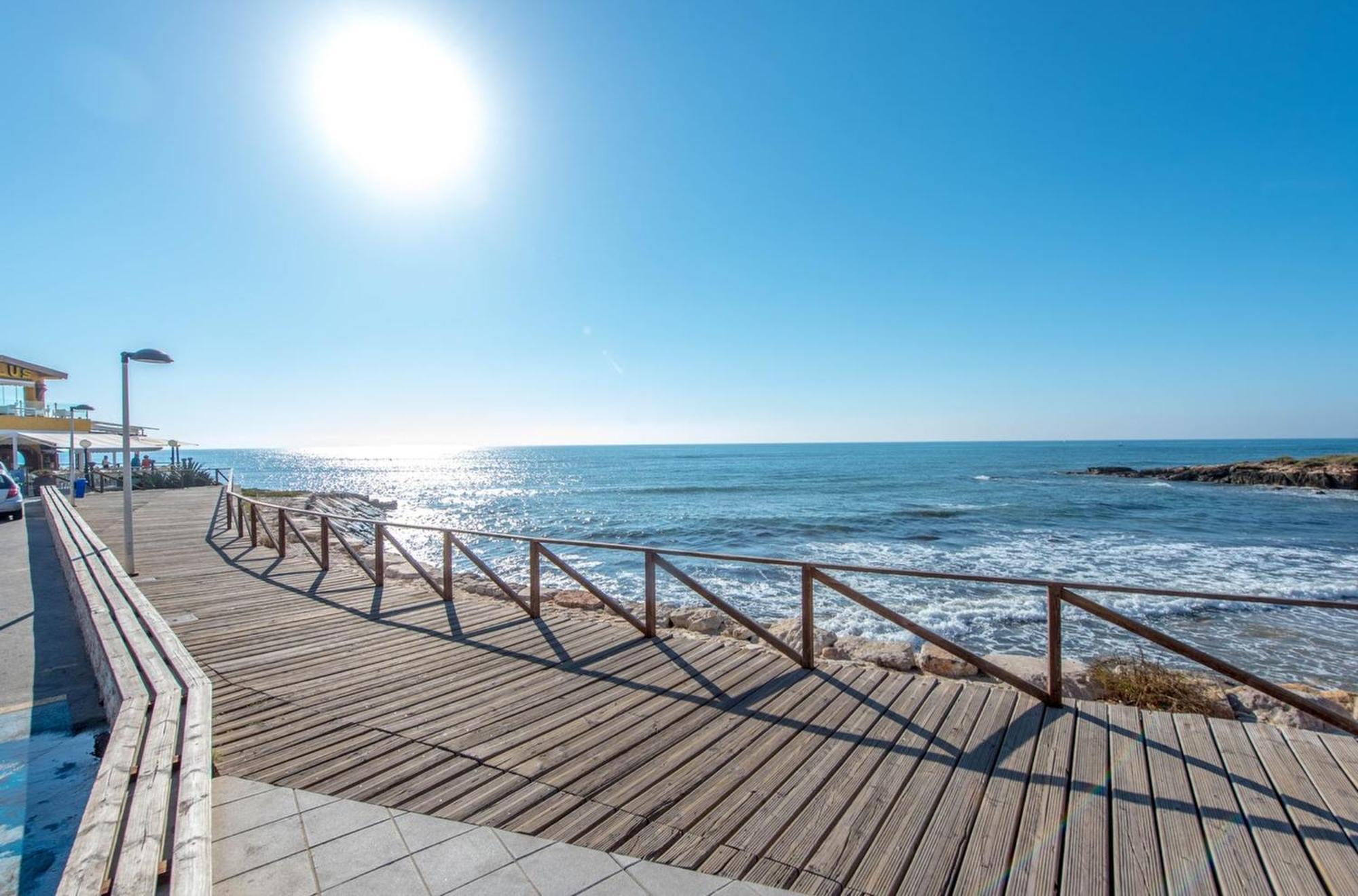 Punta Prima - Sun & Beach & Golf & Bike - Spanish South-Facing Terrace Apartment - La Recoleta - By The Sea Torrevieja Zewnętrze zdjęcie